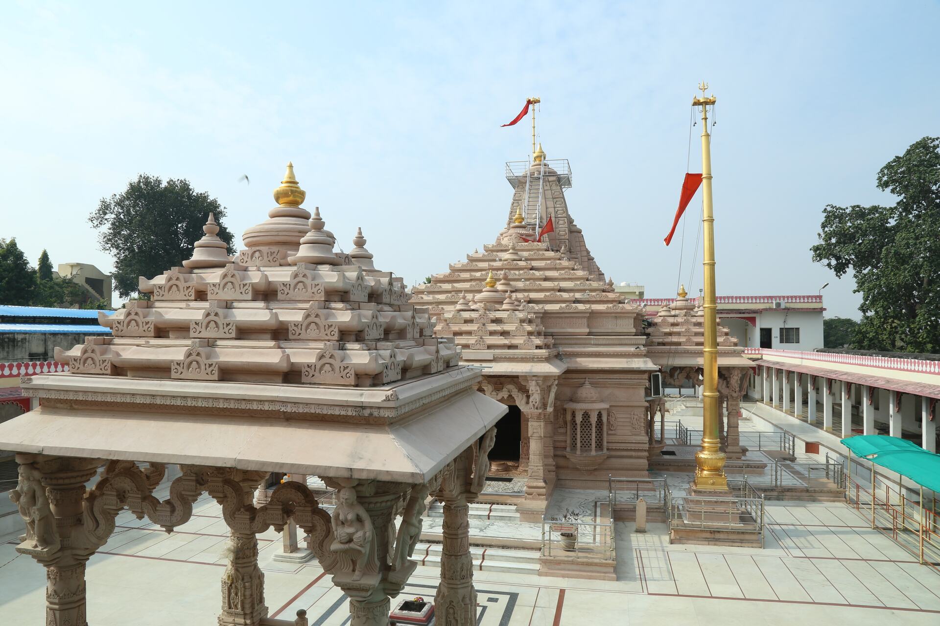 मंदिर का परिचय 3